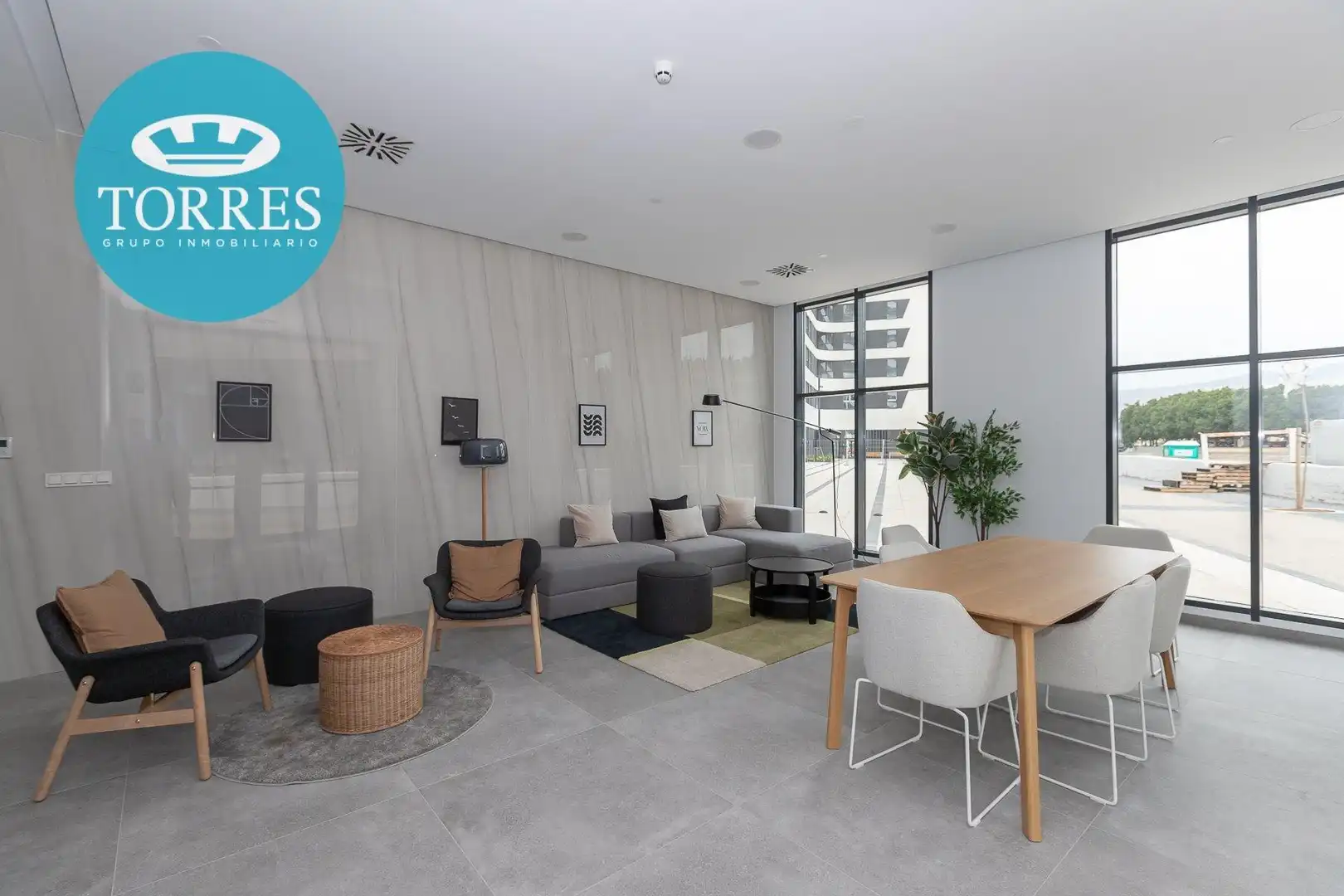 Sala d'estar de Apartament de lloguer en Málaga amb Aire condicionat, Calefacció i Moblat