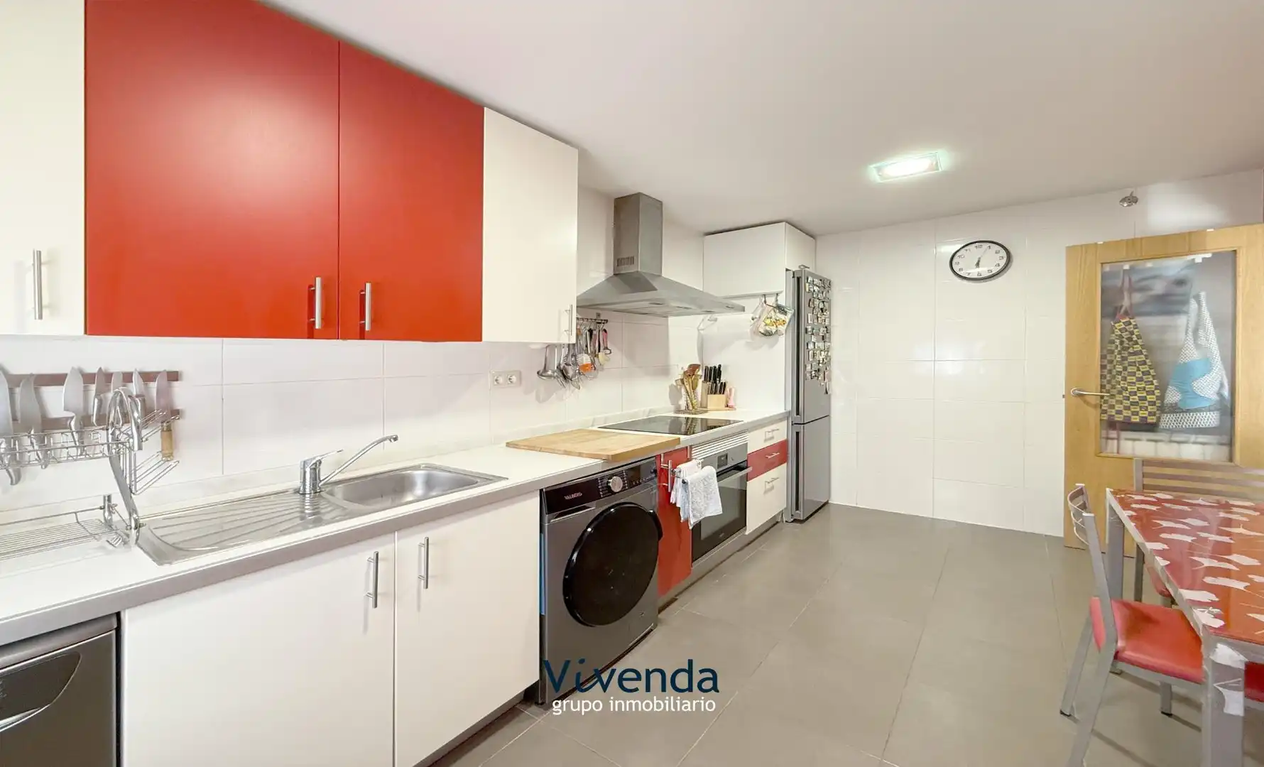 Cocina de Casa adosada en venta en Cedillo del Condado con Calefacción, Terraza y Trastero