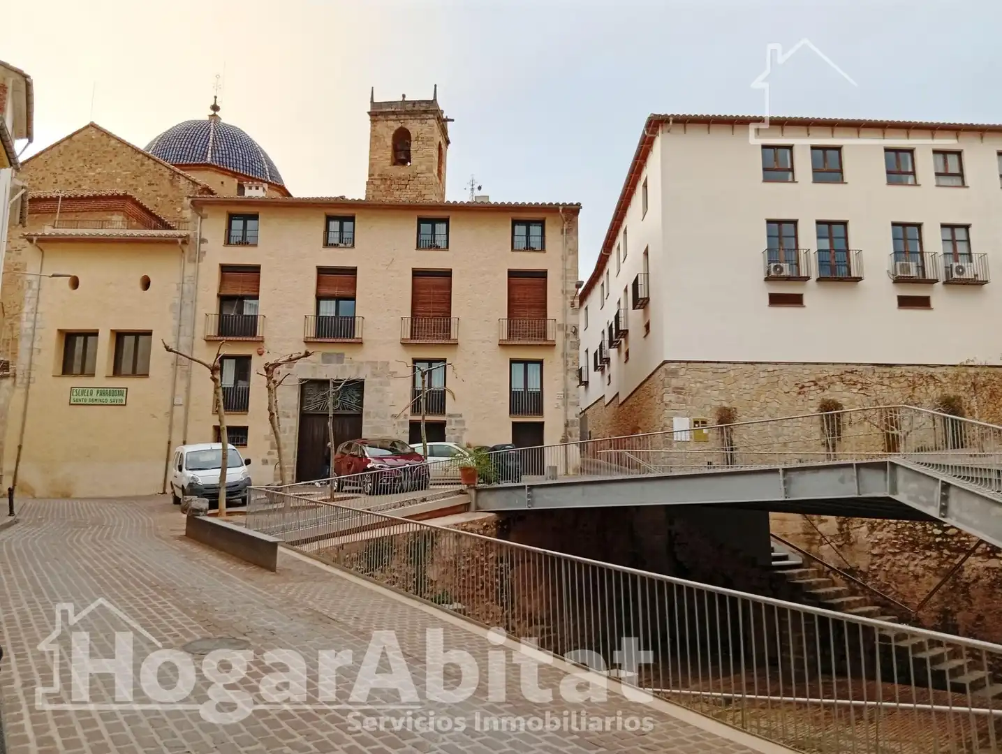 Vista exterior de Casa o xalet en venda en Onda amb Terrassa, Moblat i Balcó