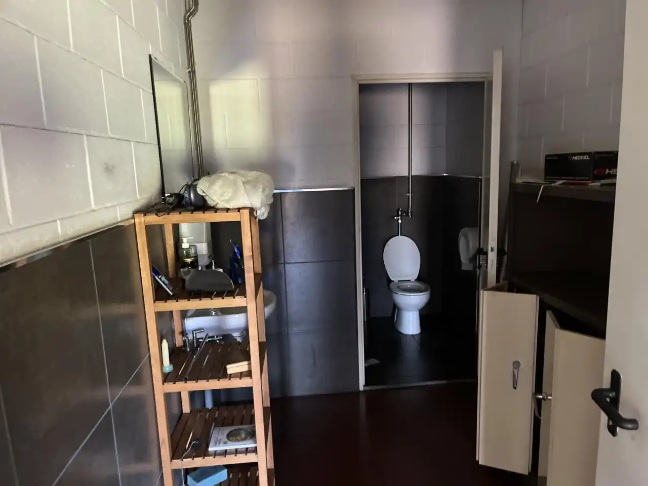 Baño de Nave industrial en venta en Manlleu con Alarma