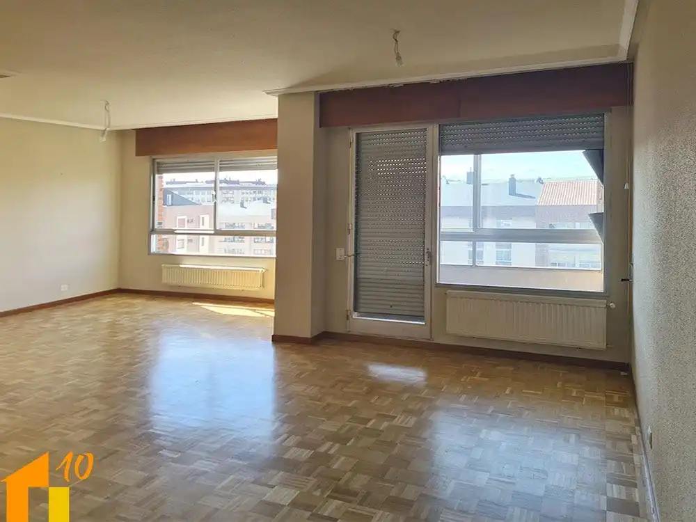 Sala d'estar de Pis de lloguer en Burgos amb Calefacció