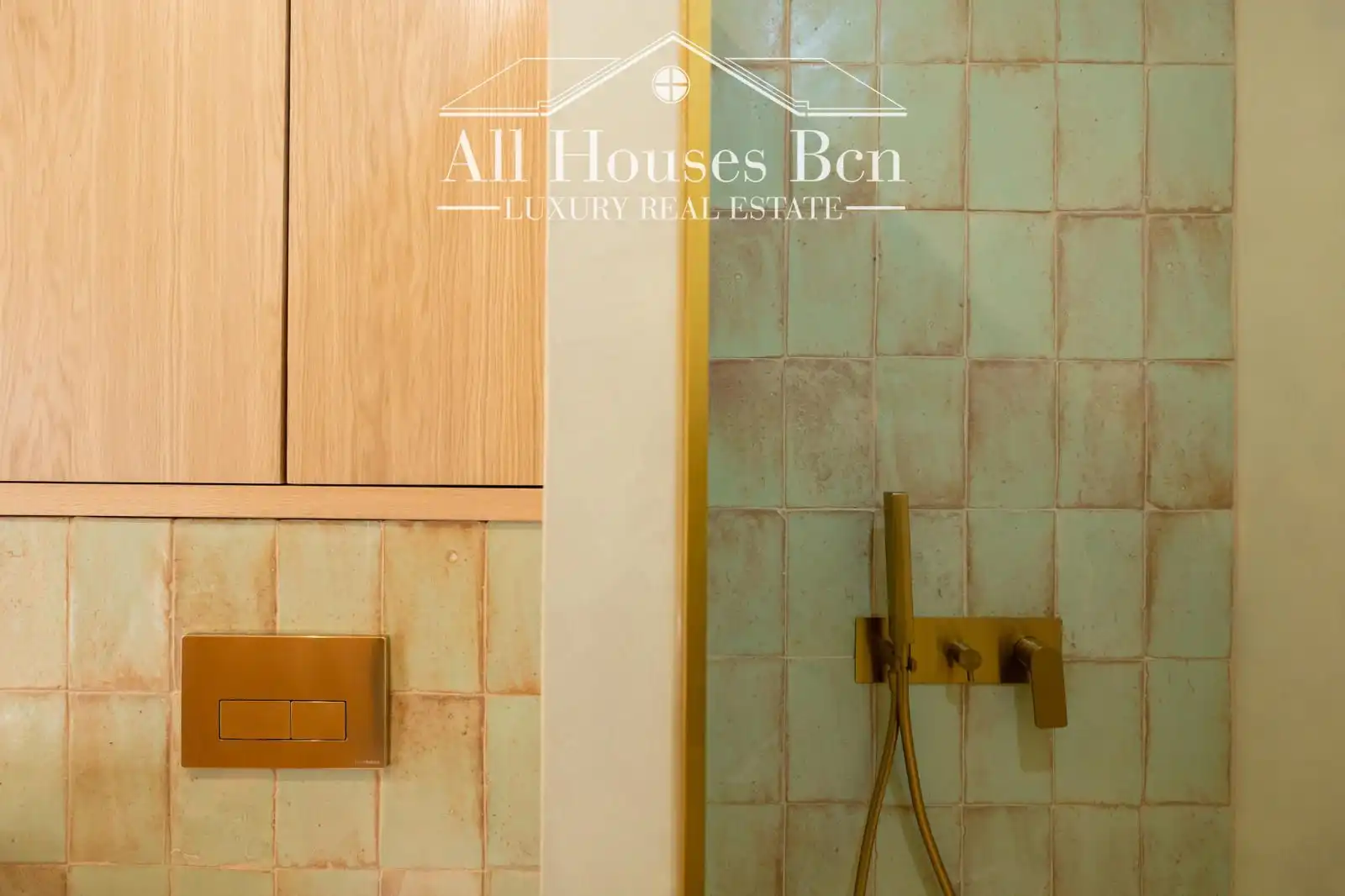 Baño de Piso en venta en Barcelona con Aire acondicionado, Calefacción y Parquet
