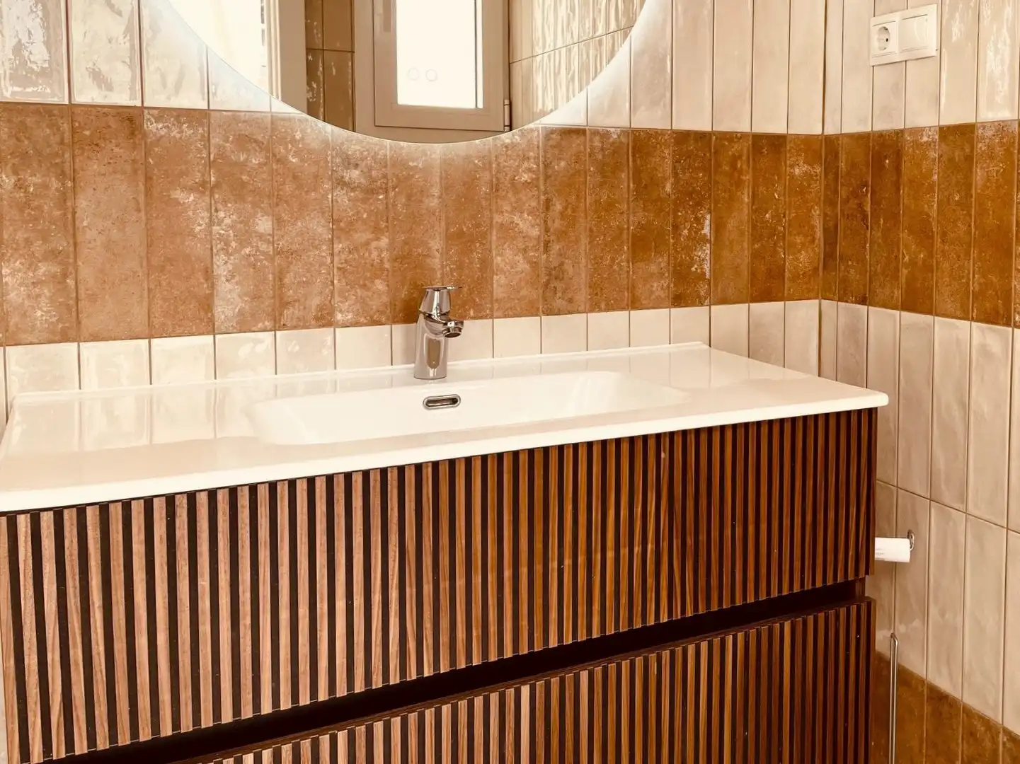 Baño de Dúplex de alquiler en Madrid con Aire acondicionado, Terraza y Amueblado