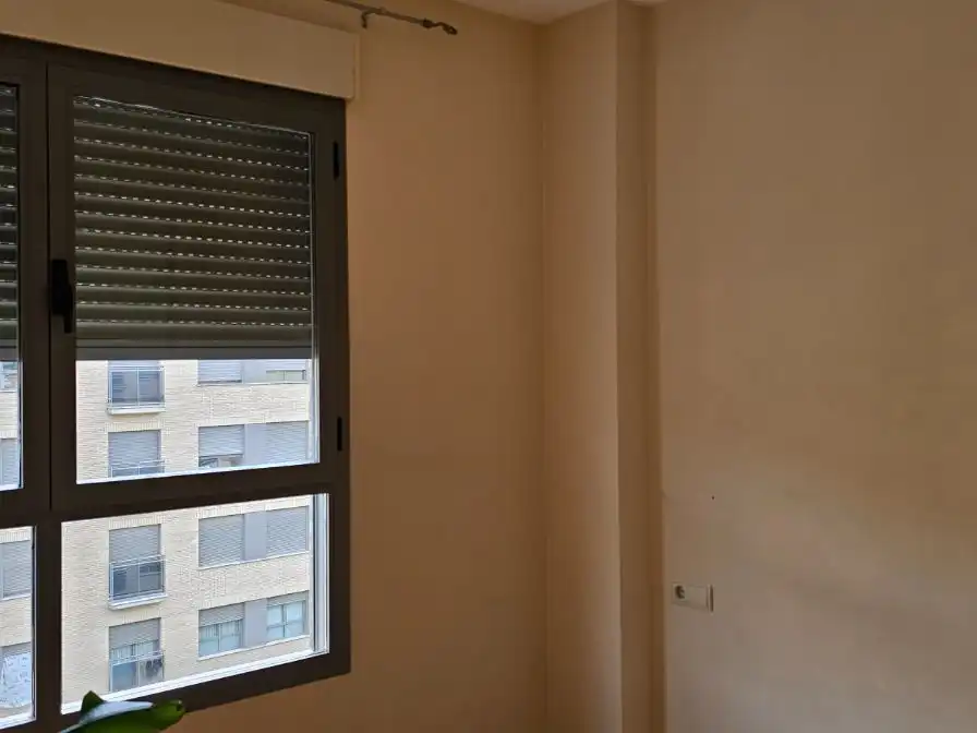 Dormitori de Pis en venda en  Valencia Capital amb Aire condicionat