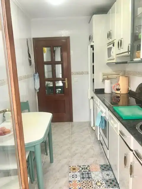Cocina de Piso en venta en Noja con Calefacción, Terraza y Amueblado