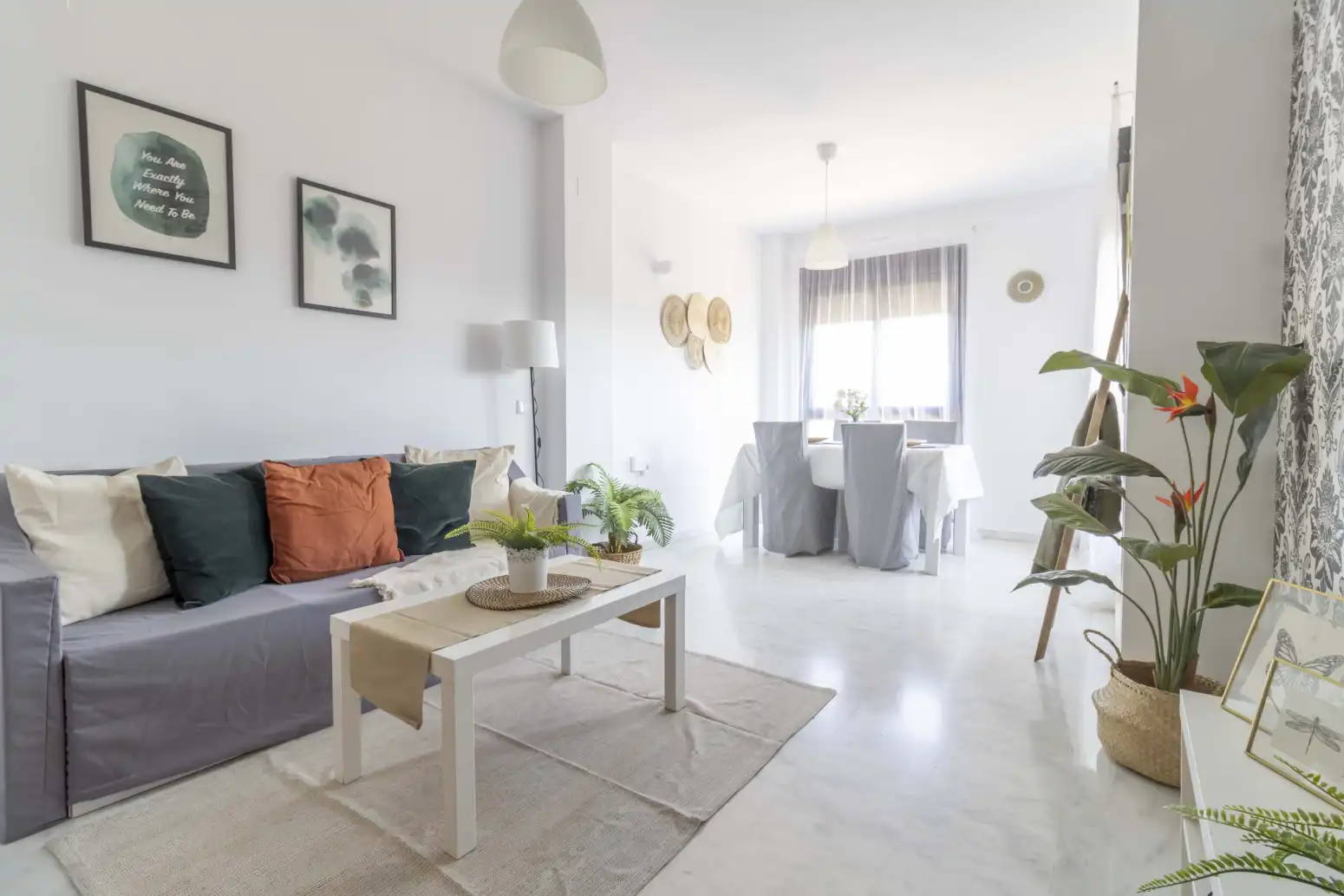 Wohnzimmer von Wohnung zum Verkauf in Mairena del Aljarafe mit Klimaanlage, Privatgarten und Terrasse