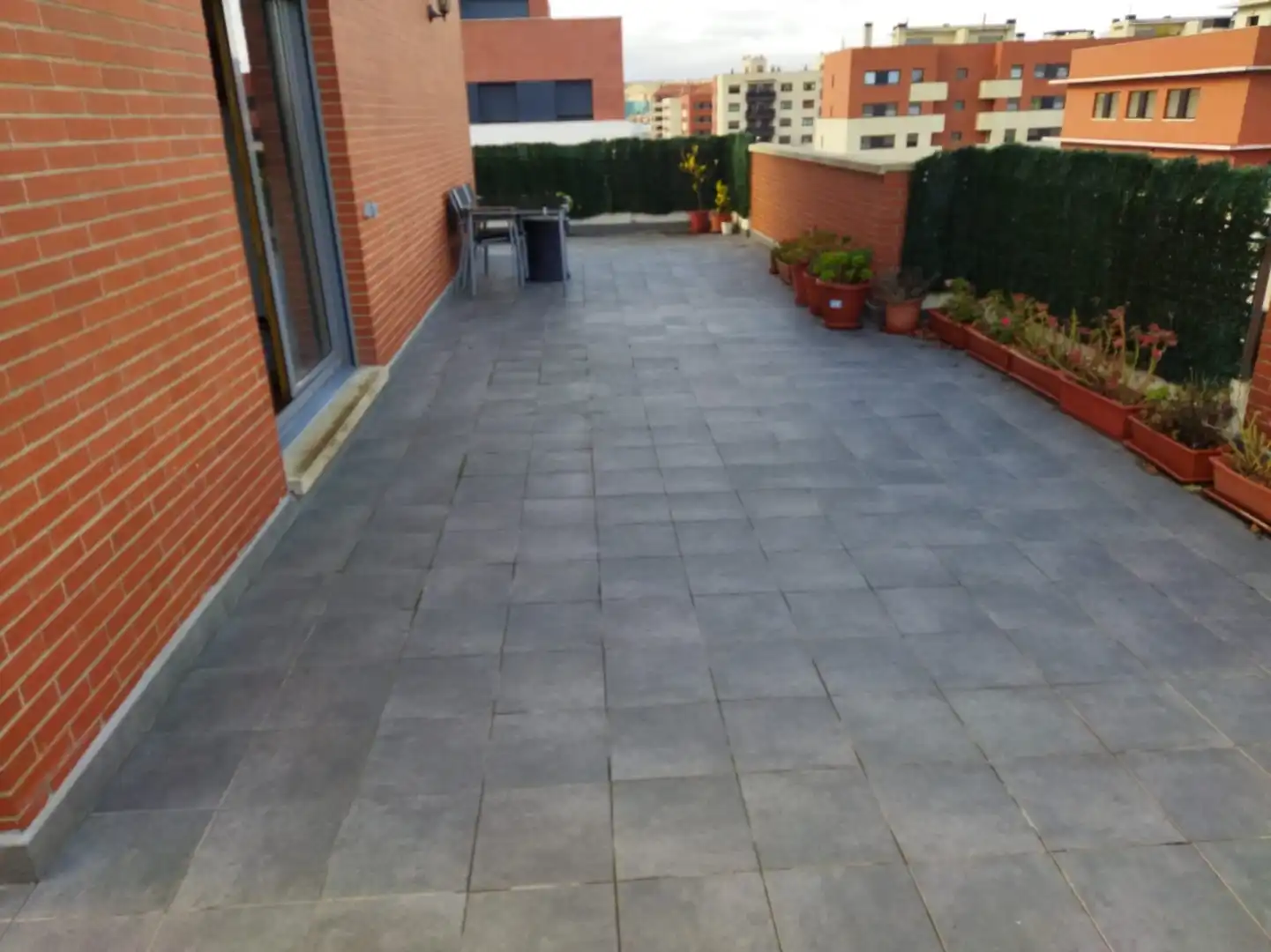 Terrassa de Àtic en venda en  Logroño amb Calefacció, Terrassa i Piscina