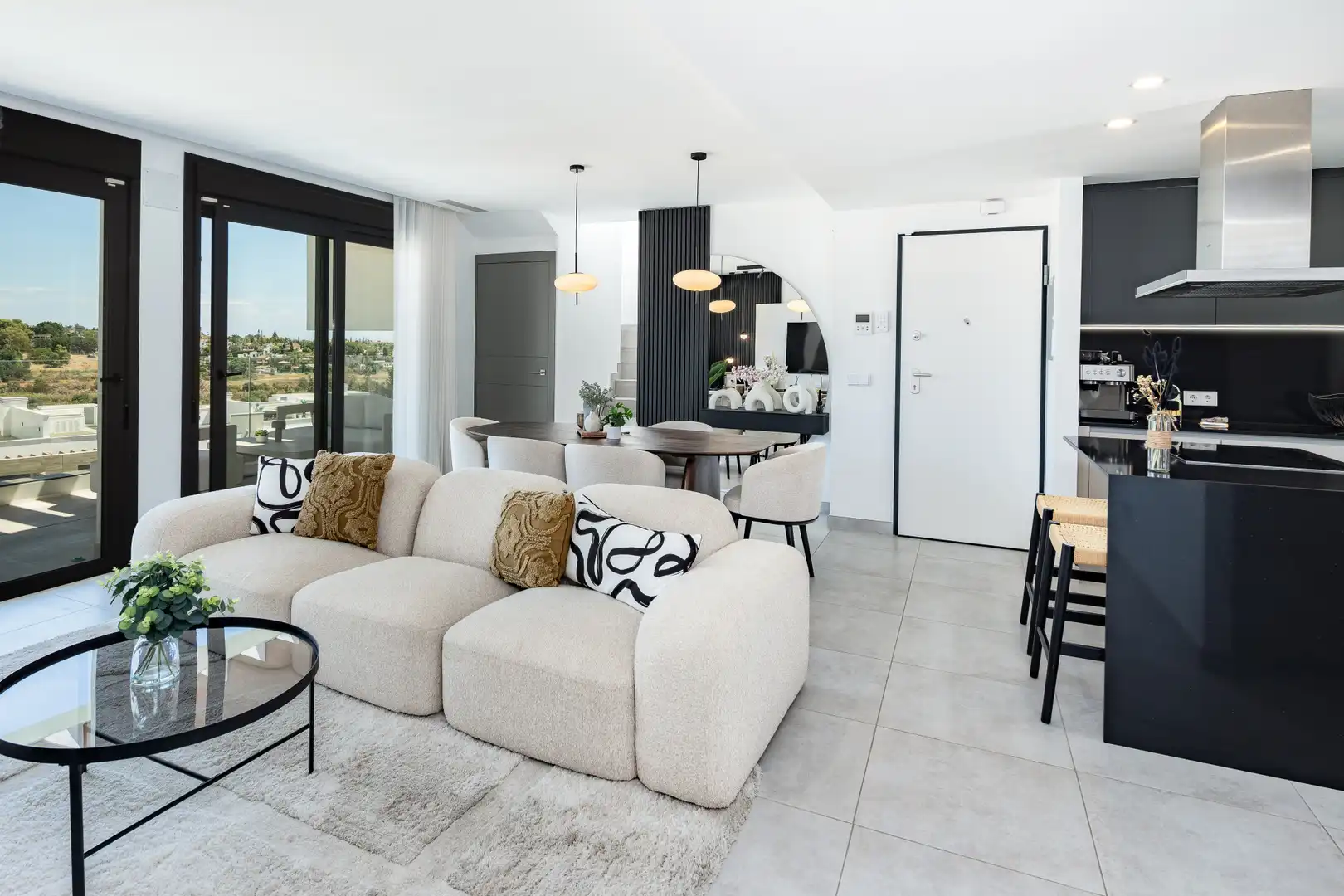 Penthouse with balcony for sale in Estepona Pueblo, imagen 8
