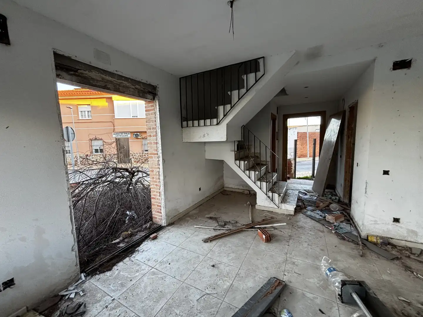 Gebäude zum Verkauf in C/ Noblejas, Dosbarrios