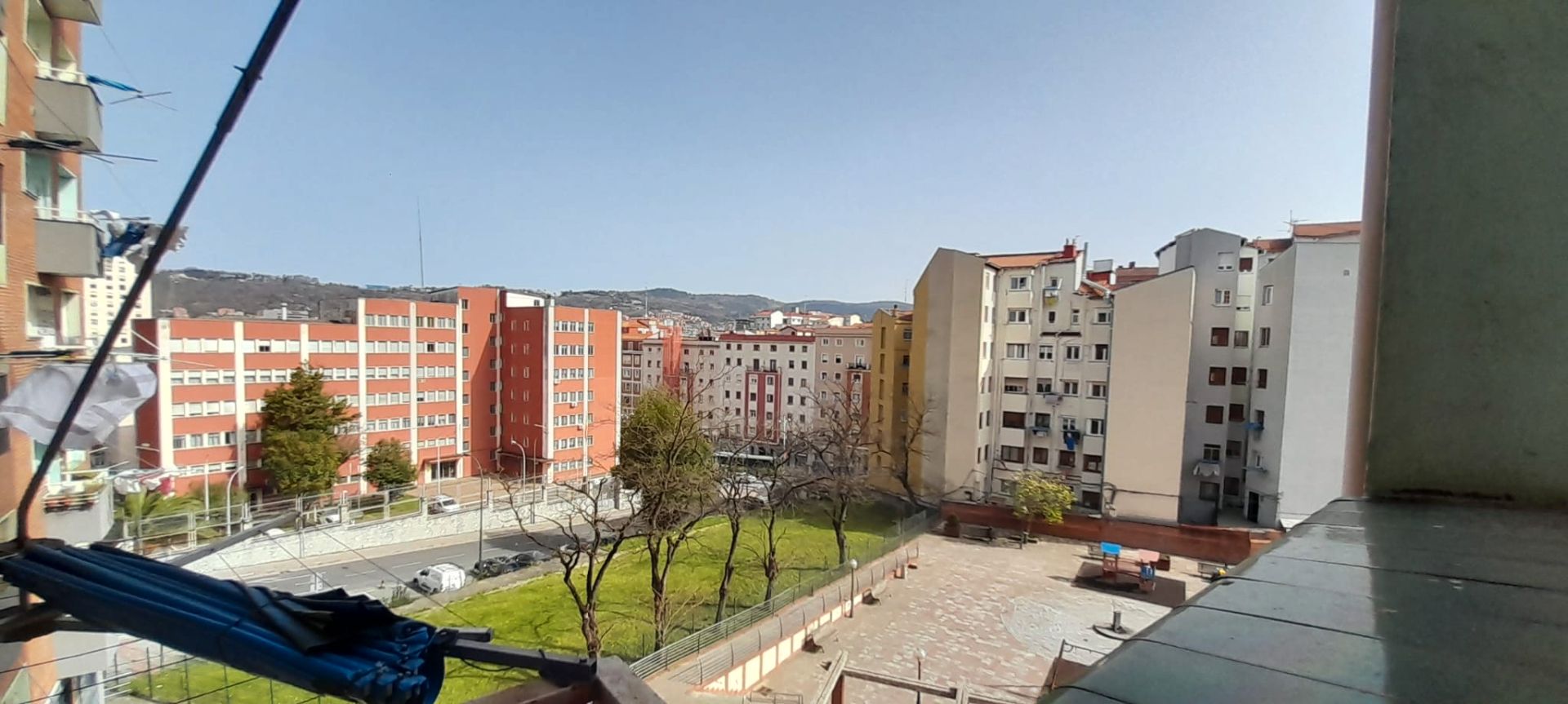 Vista exterior de Pis en venda en Bilbao  amb Calefacció, Moblat i Forn