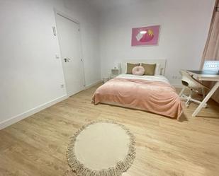 Bedroom of Apartment to share in  Madrid Capital  with Heating, Furnished and Oven