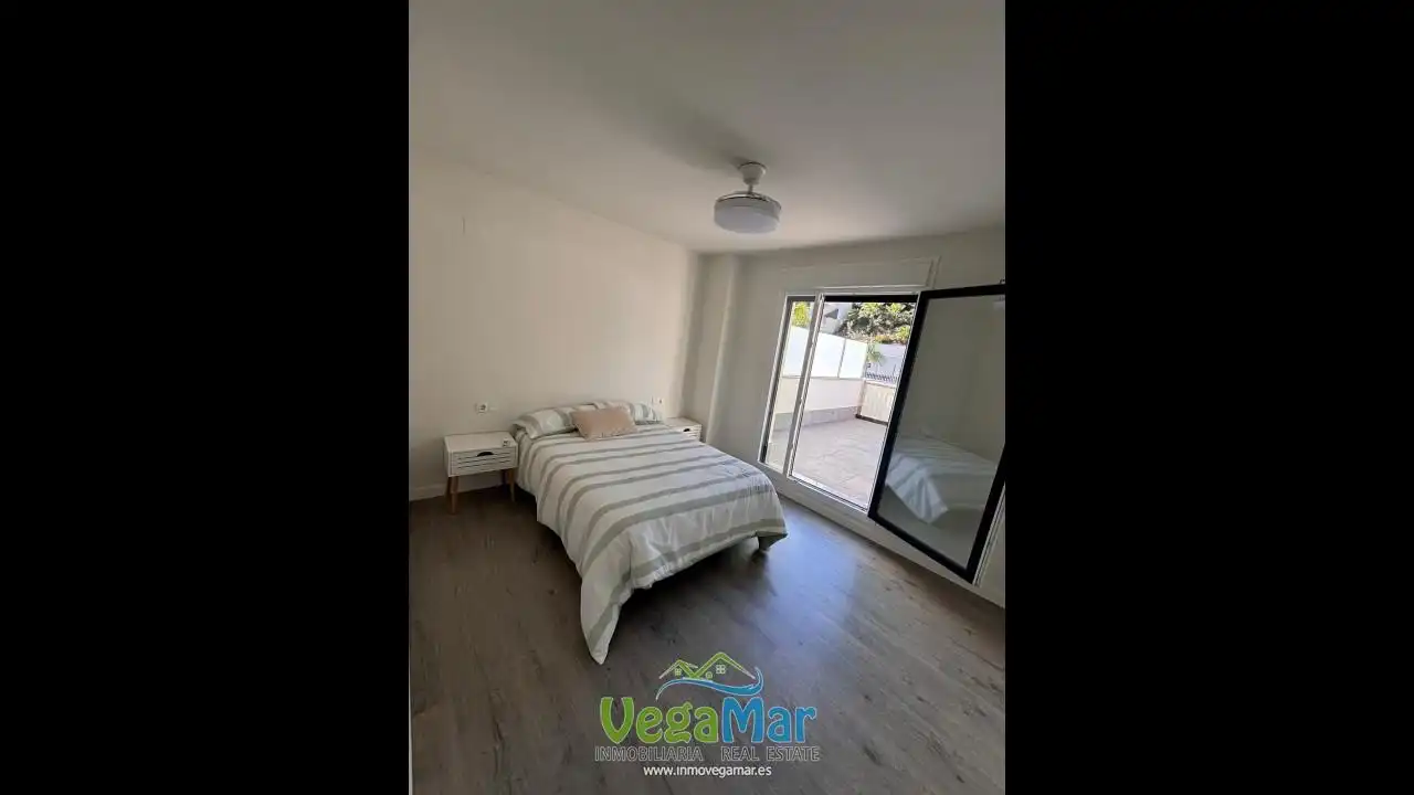 Schlafzimmer von Erdgeschoss zur Miete in Almuñécar mit Terrasse und Möbliert