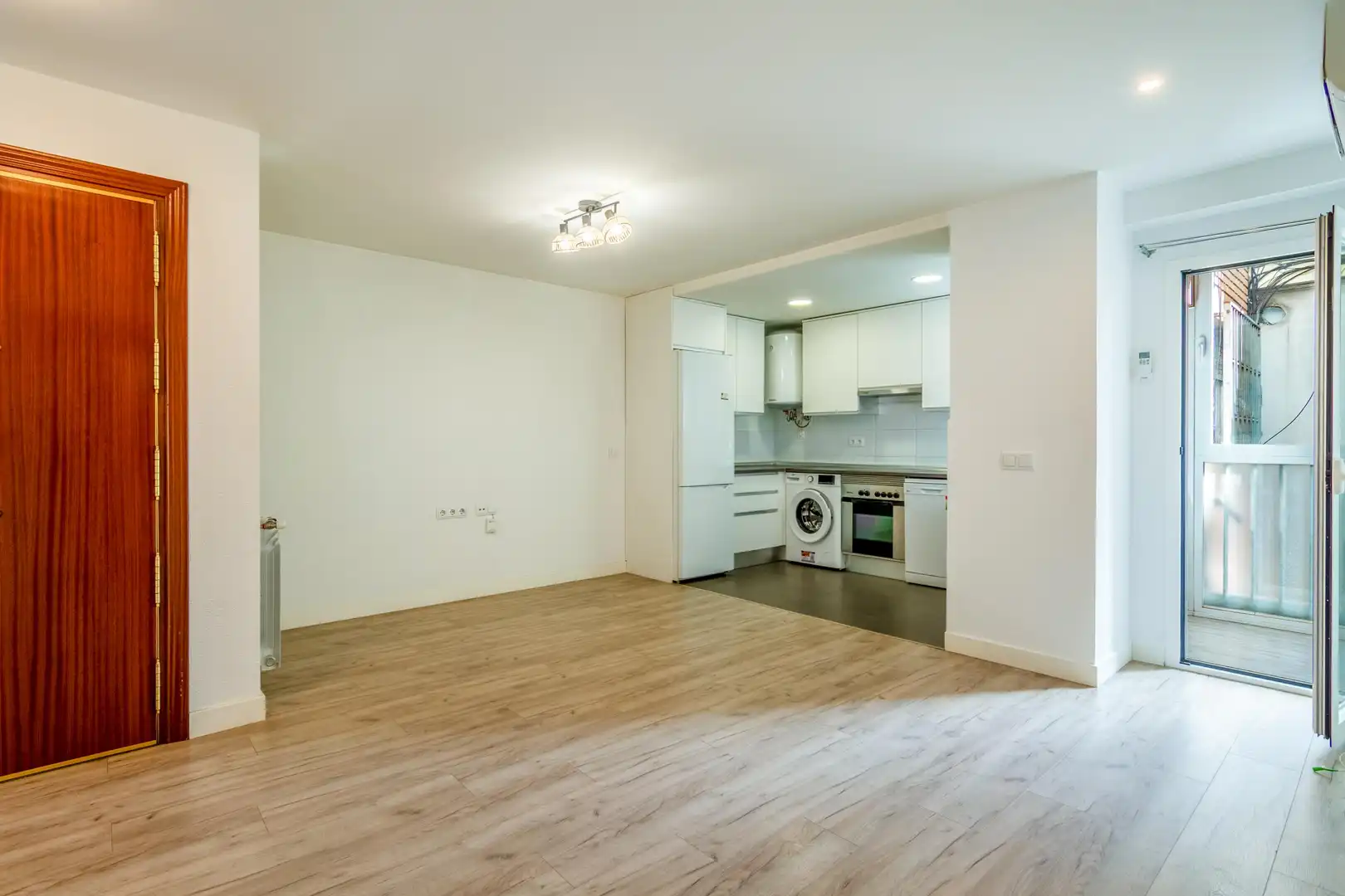 Cocina de Apartamento de alquiler en Madrid con Calefacción