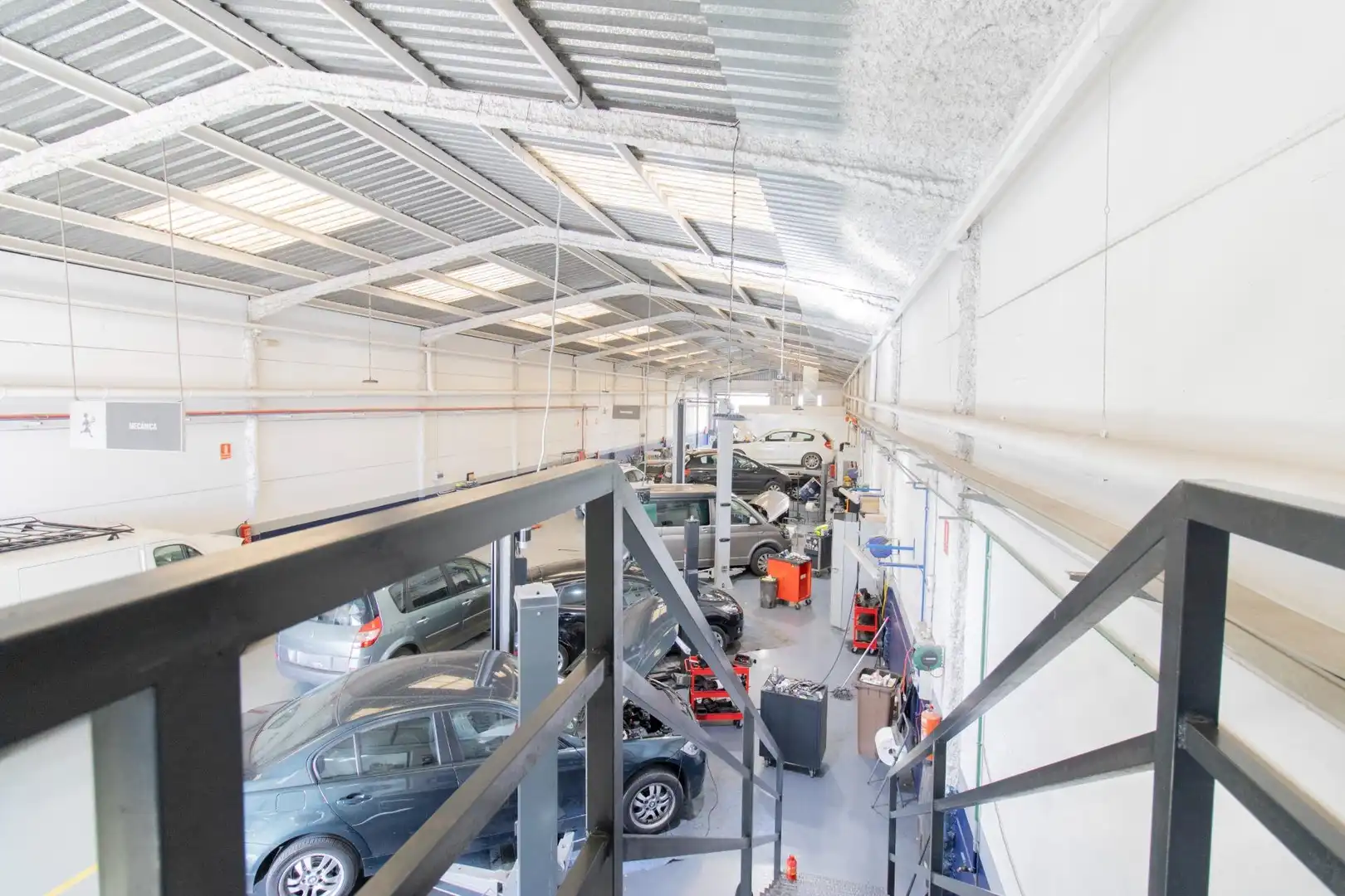 Parking de Nave industrial en venta en Sagunto / Sagunt