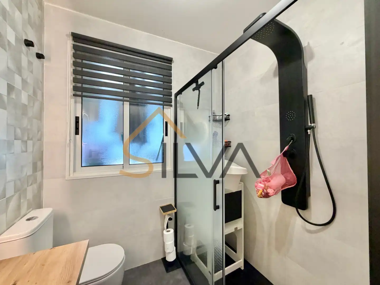 Bathroom of Flat for sale in Lugo  with Heating, Parquet flooring and Storage room
