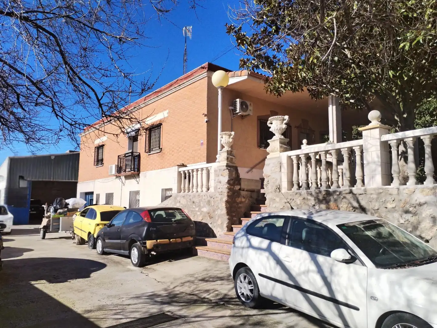 Vista exterior de Casa o chalet en venta en Campo Real con Aire acondicionado, Calefacción y Jardín privado