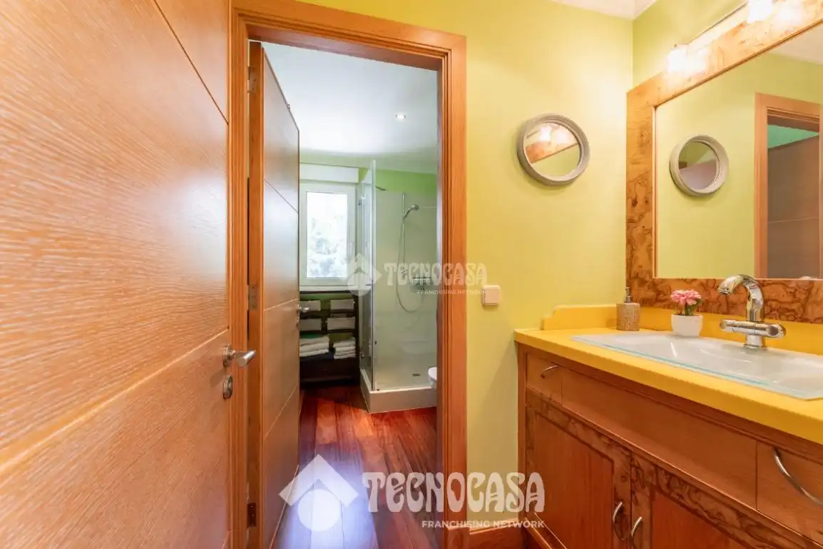 Baño de Casa o chalet en venta en Hoyo de Manzanares con Calefacción y Piscina