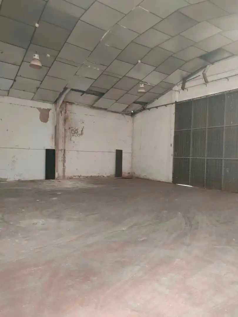 Nau industrial de lloguer en Girona