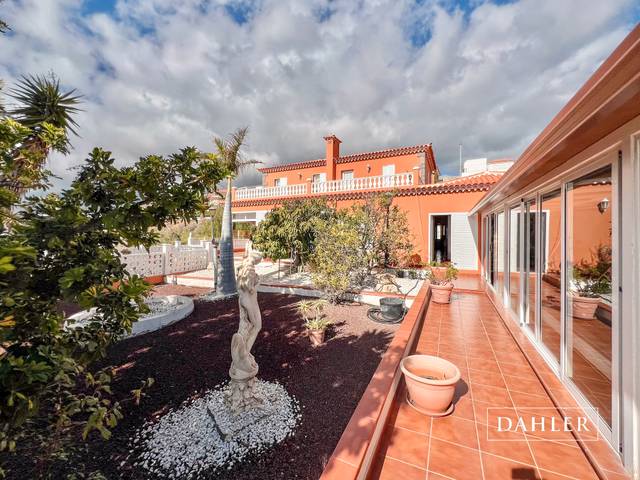 Casa-chalet en Venta en Calle Drago en Tabaiba