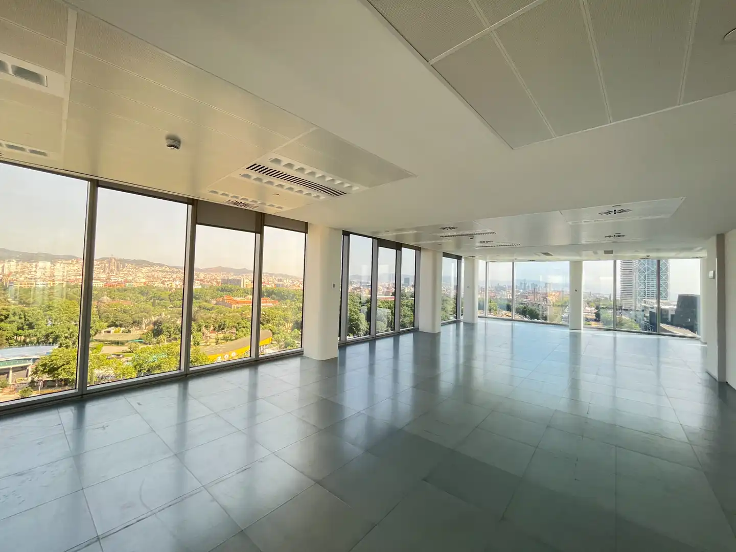 Oficina de alquiler en Barcelona con Aire acondicionado y Calefacción