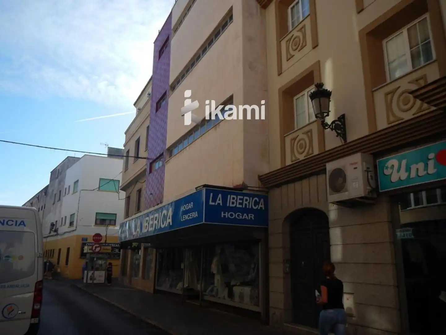 Exterior view of Buildings for sale in La Línea de la Concepción