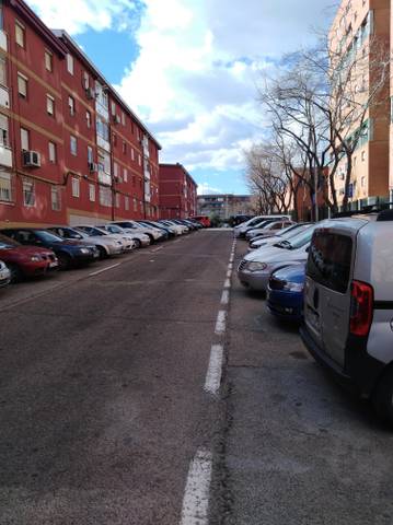 Piso en Venta en C/ Riojanos en Palomeras Sureste