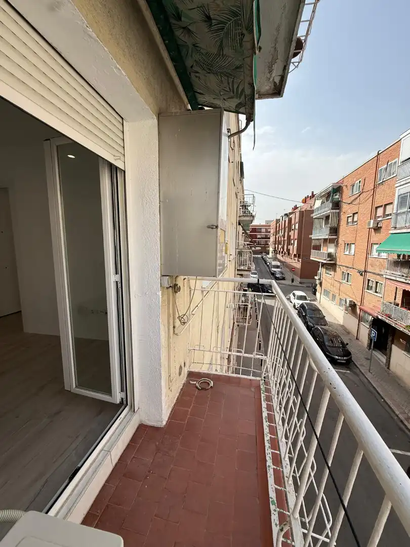 Flat for sale in Calle de la Mandarina, imagen 2