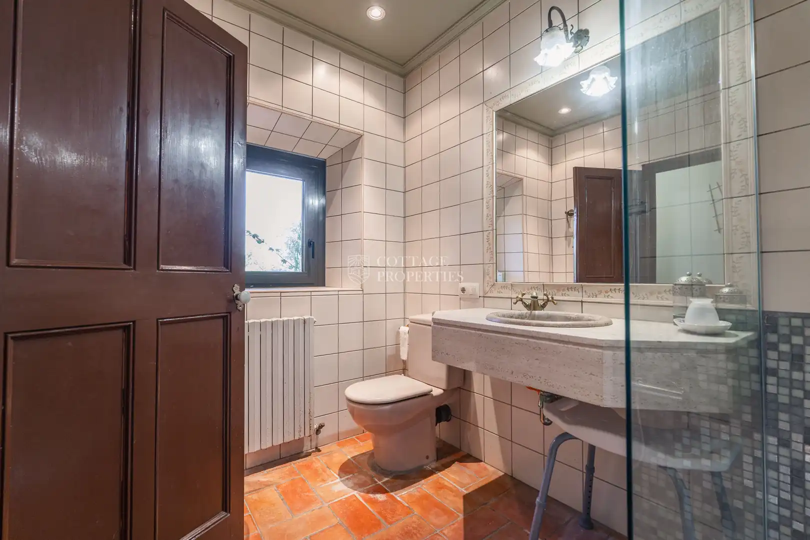 Bathroom of Country homes for sale in Foixà  with Air Conditioner, Private garden and Swimming Pool