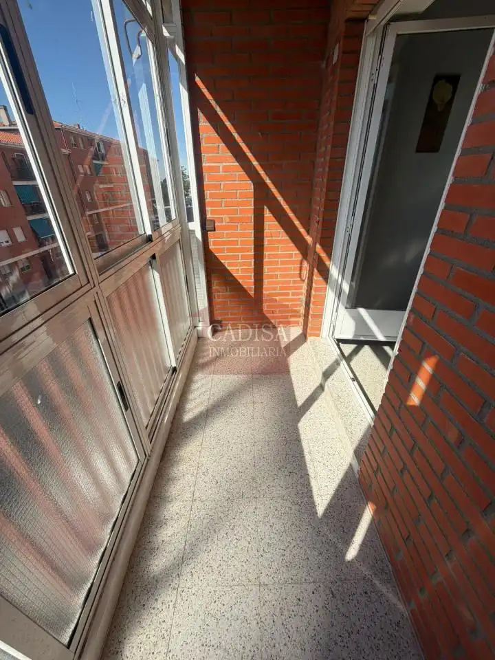 Terrassa de Pis de lloguer en Terradillos amb Calefacció, Moblat i Balcó