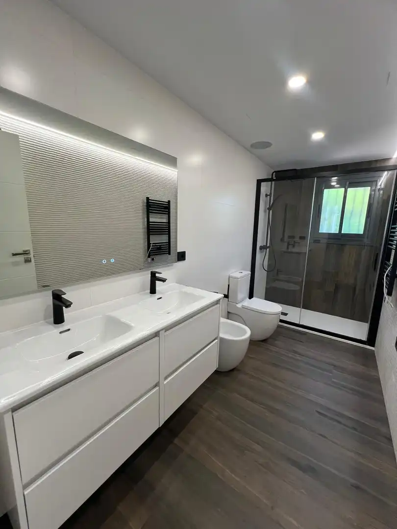 Badezimmer von Haus oder Chalet zum Verkauf in Tordera mit Klimaanlage, Heizung und Abstellraum