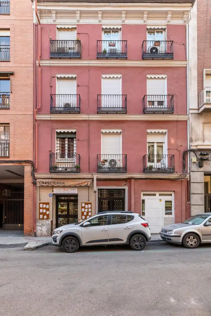 Außenansicht von Wohnungen zum Verkauf in Madrid