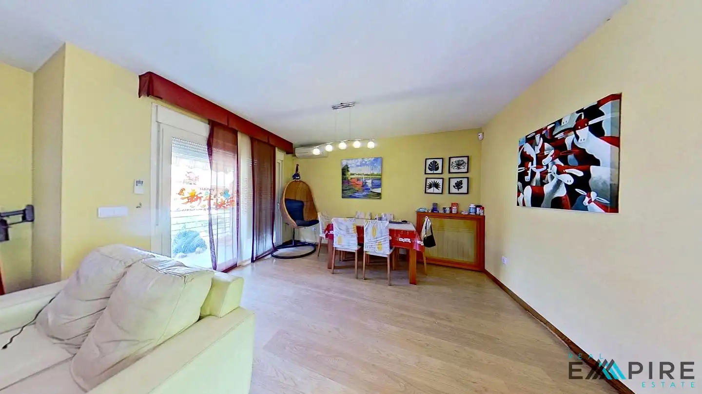 Sala de estar de Casa adosada en venta en Valdemoro con Aire acondicionado, Calefacción y Amueblado