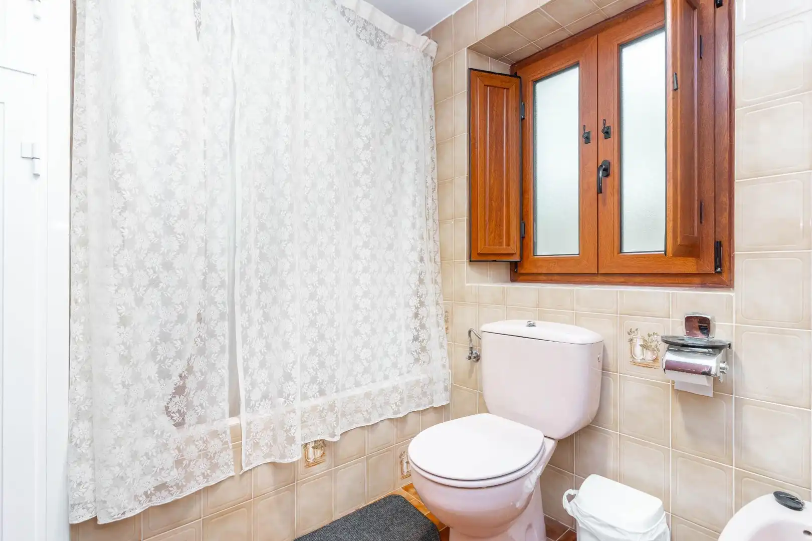 Baño de Casa o chalet en venta en Cabrillanes con Calefacción, Jardín privado y Terraza