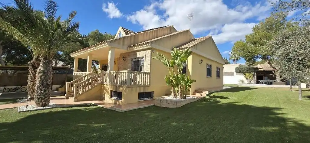 Vista exterior de Casa o chalet en venta en Totana con Aire acondicionado, Jardín privado y Trastero
