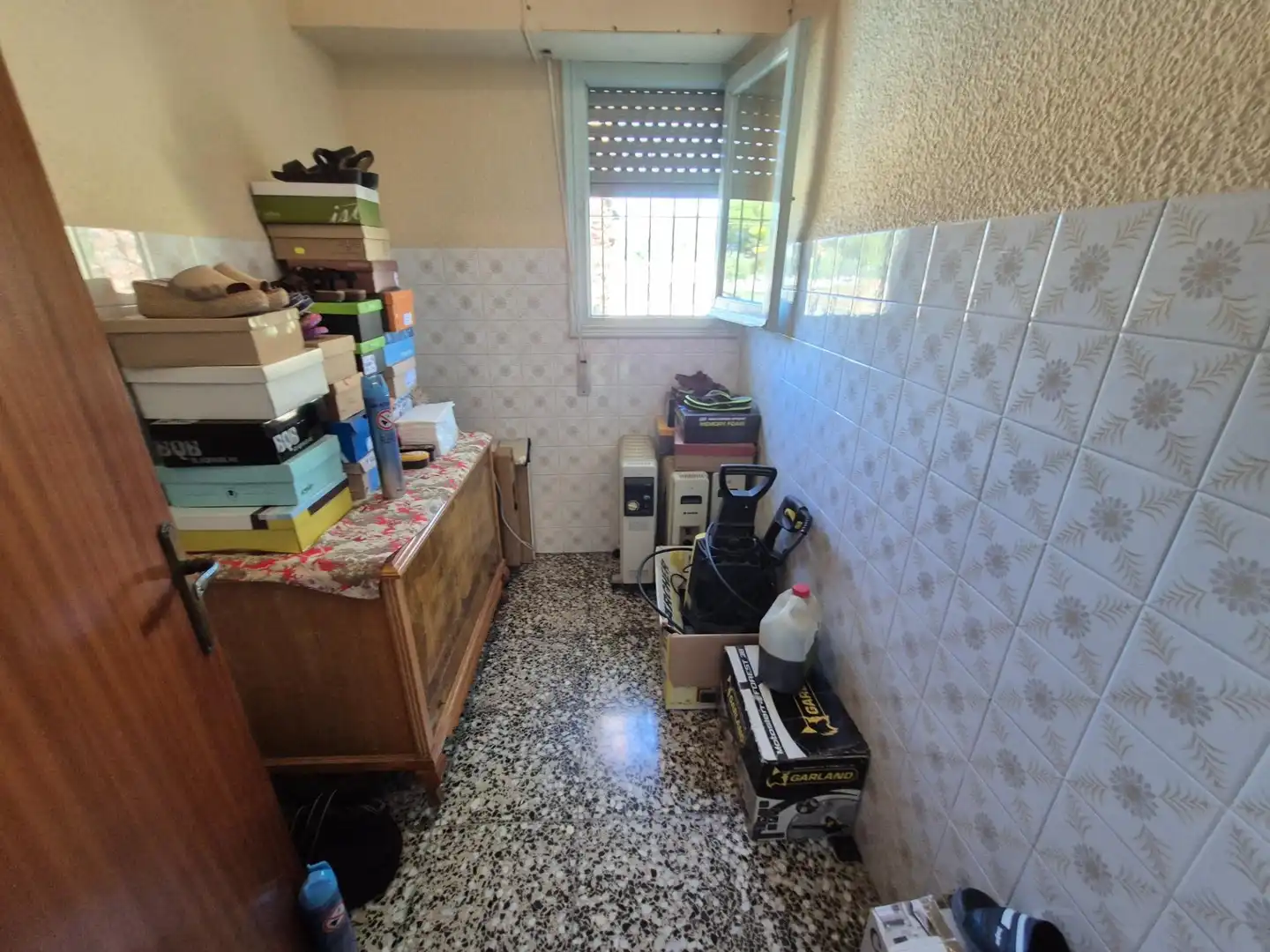 Cuina de Casa o xalet en venda en Elda amb Jardí privat, Terrassa i Traster
