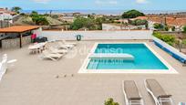 Piscina de Casa o xalet en venda en Granadilla de Abona amb Aire condicionat, Terrassa i Piscina