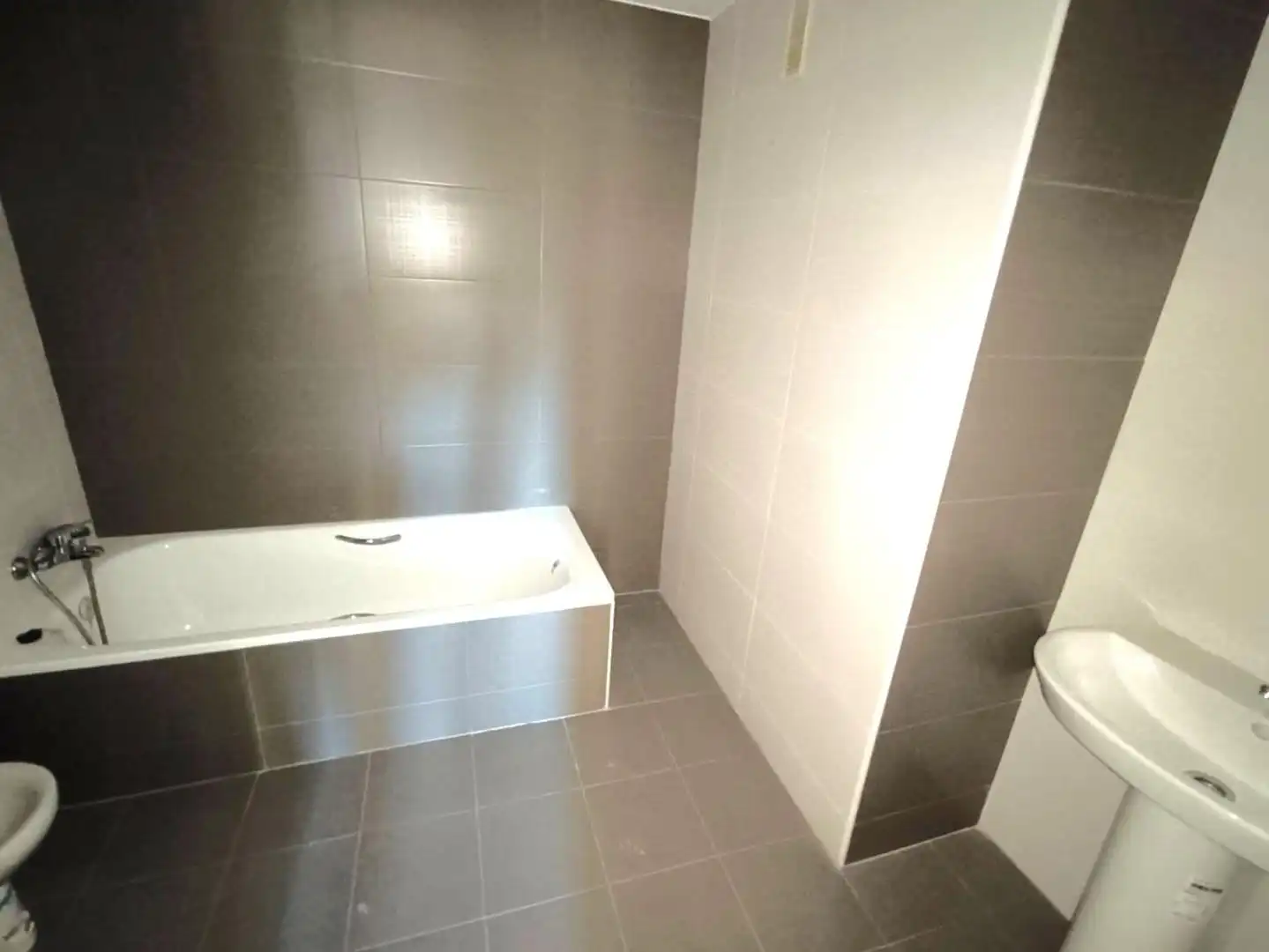 Baño de Dúplex en venta en Puebla de Lillo con Calefacción y Parquet