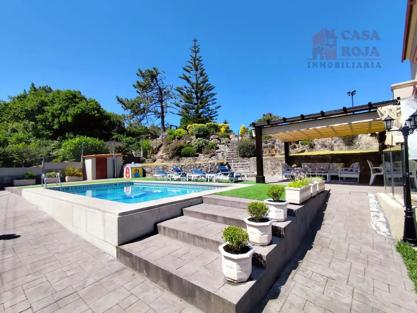 Piscina de Casa o chalet en venta en Cangas  con Calefacción, Terraza y Piscina