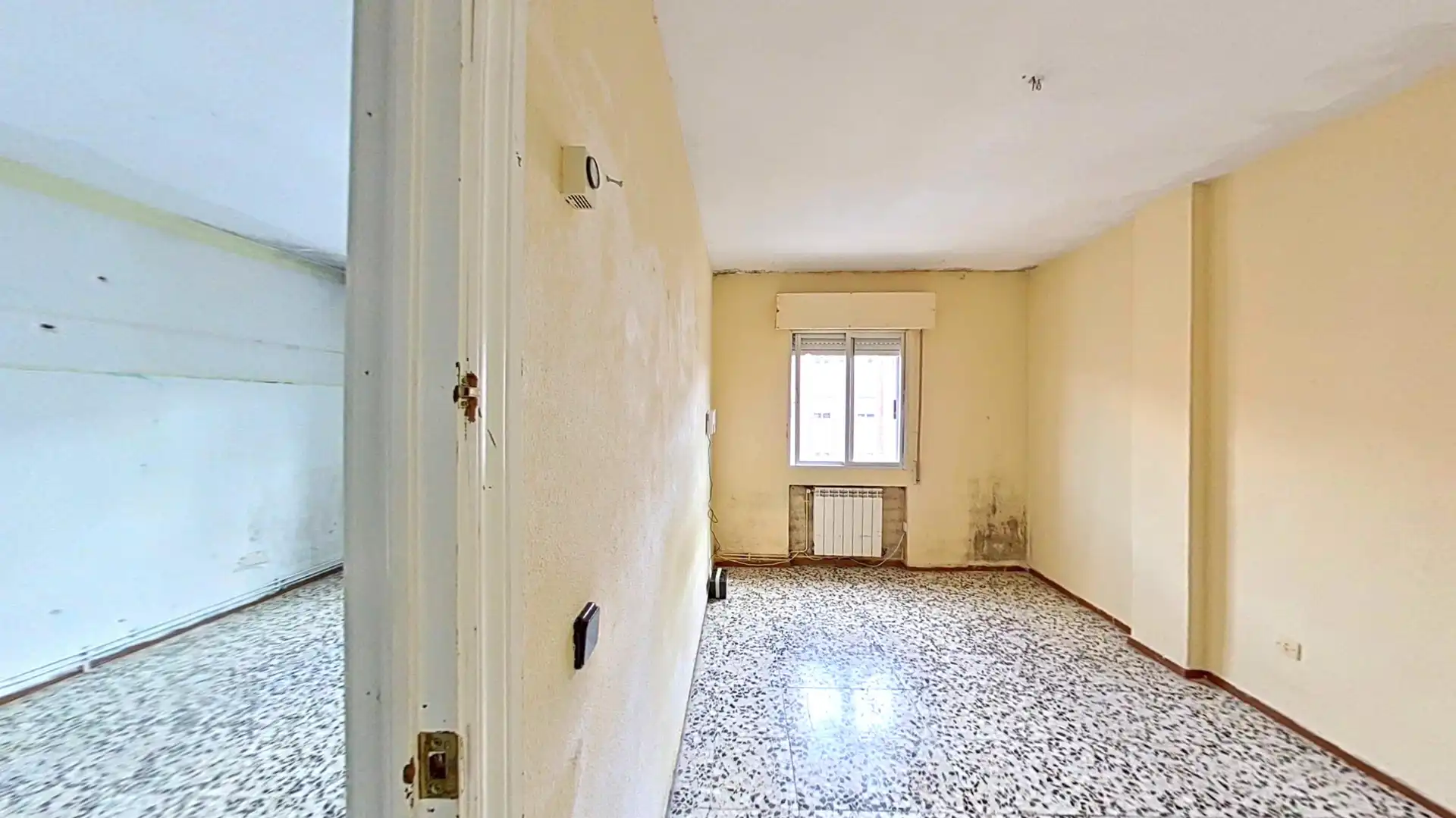 Dormitori de Apartament en venda en Parla