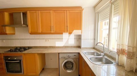 Foto 2 de Casa adosada en venda a Salvador Dalí, Macastre, Valencia