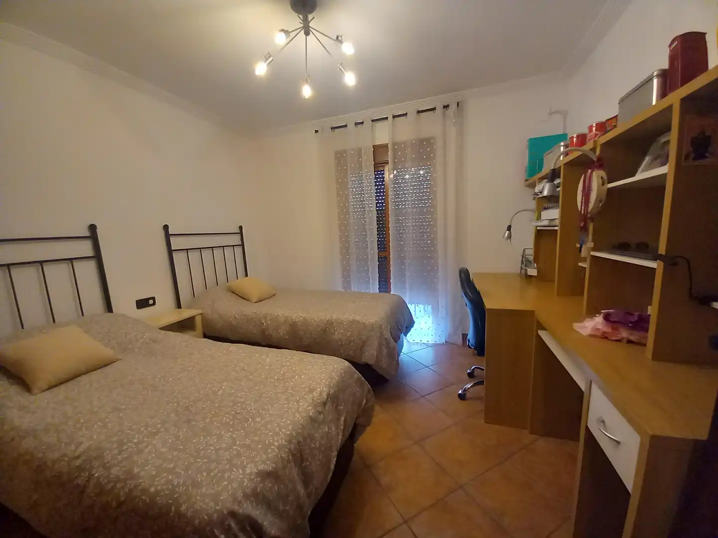 Dormitori de Casa o xalet en venda en Dos Hermanas amb Aire condicionat, Terrassa i Traster