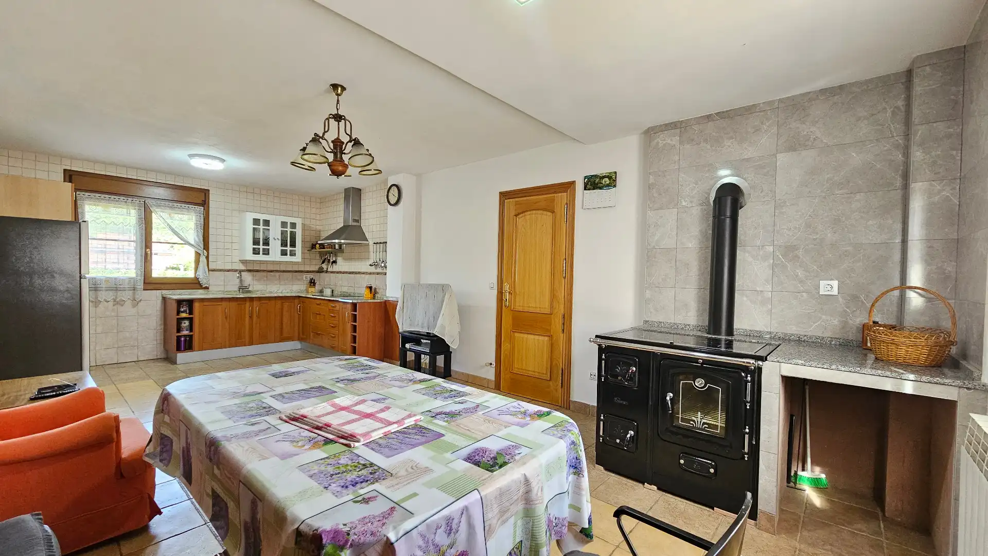 Cocina de Casa o chalet en venta en Condado de Treviño con Calefacción, Jardín privado y Terraza
