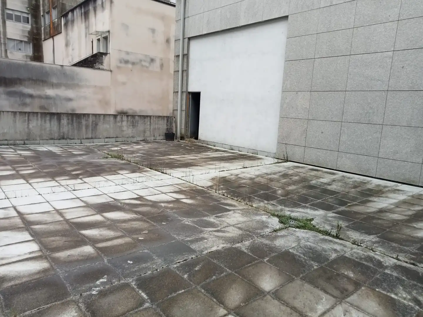 Aparcament de Planta baixa en venda en Santiago de Compostela  amb Jardí privat i Balcó
