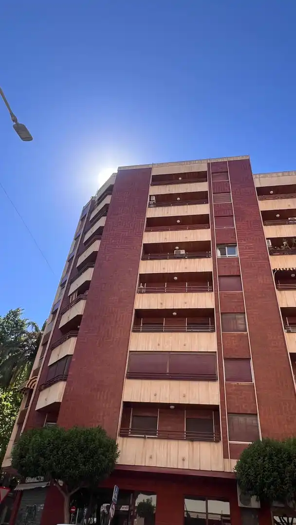 Außenansicht von Wohnung zum Verkauf in Gandia mit Terrasse