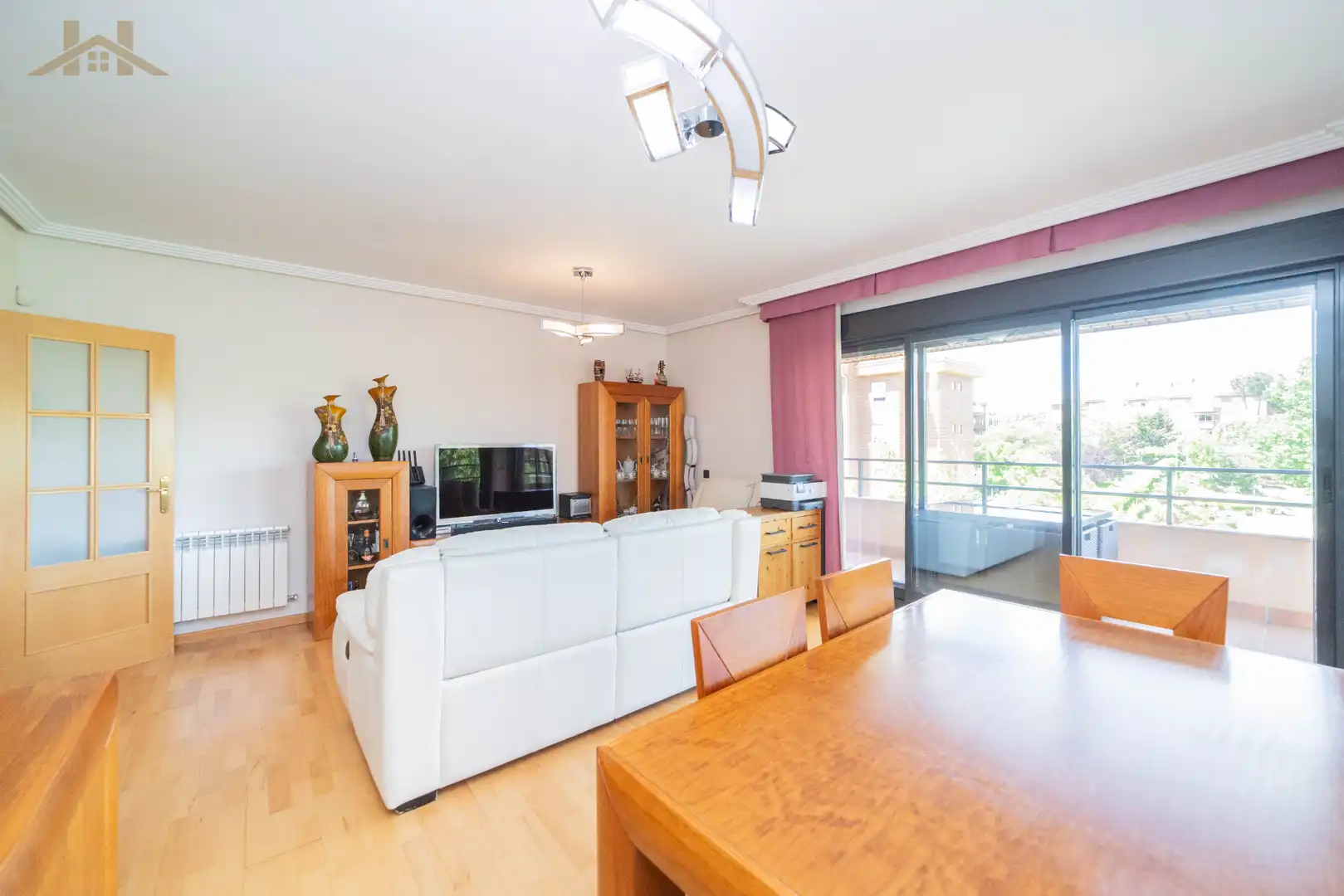 Living room of Flat for sale in Boadilla del Monte  with Air Conditioner, Heating and Terrace