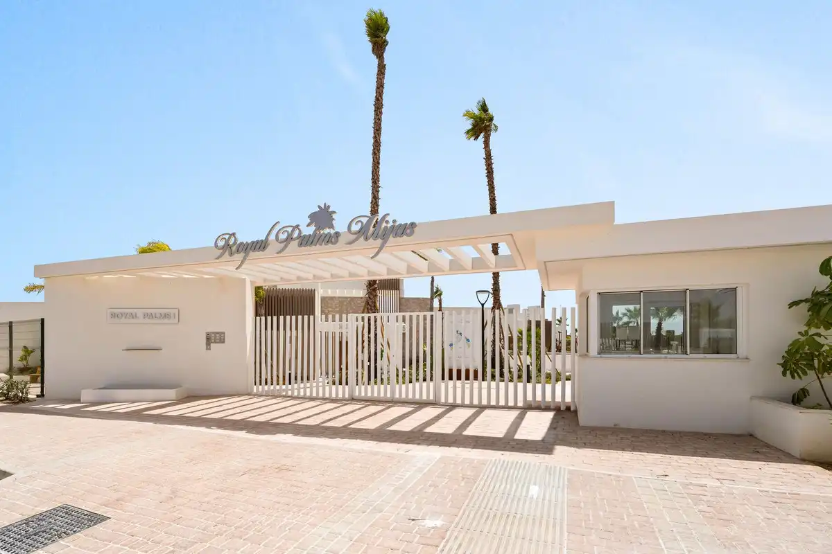 Außenansicht von Erdgeschoss zum Verkauf in Mijas mit Klimaanlage, Heizung und Terrasse