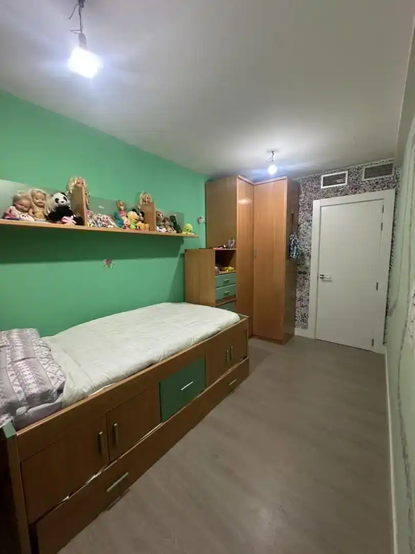 Dormitori de Pis en venda en Calatayud amb Aire condicionat i Balcó