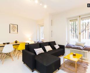 Living room of Apartment to share in  Madrid Capital  with Air Conditioner, Heating and Terrace