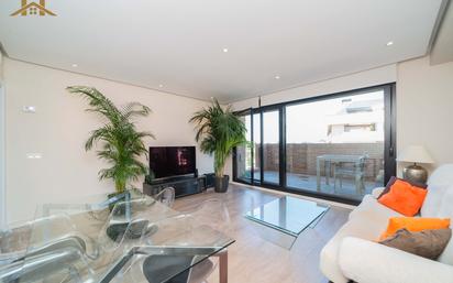 Living room of Flat for sale in Majadahonda  with Heating, Terrace and Storage room