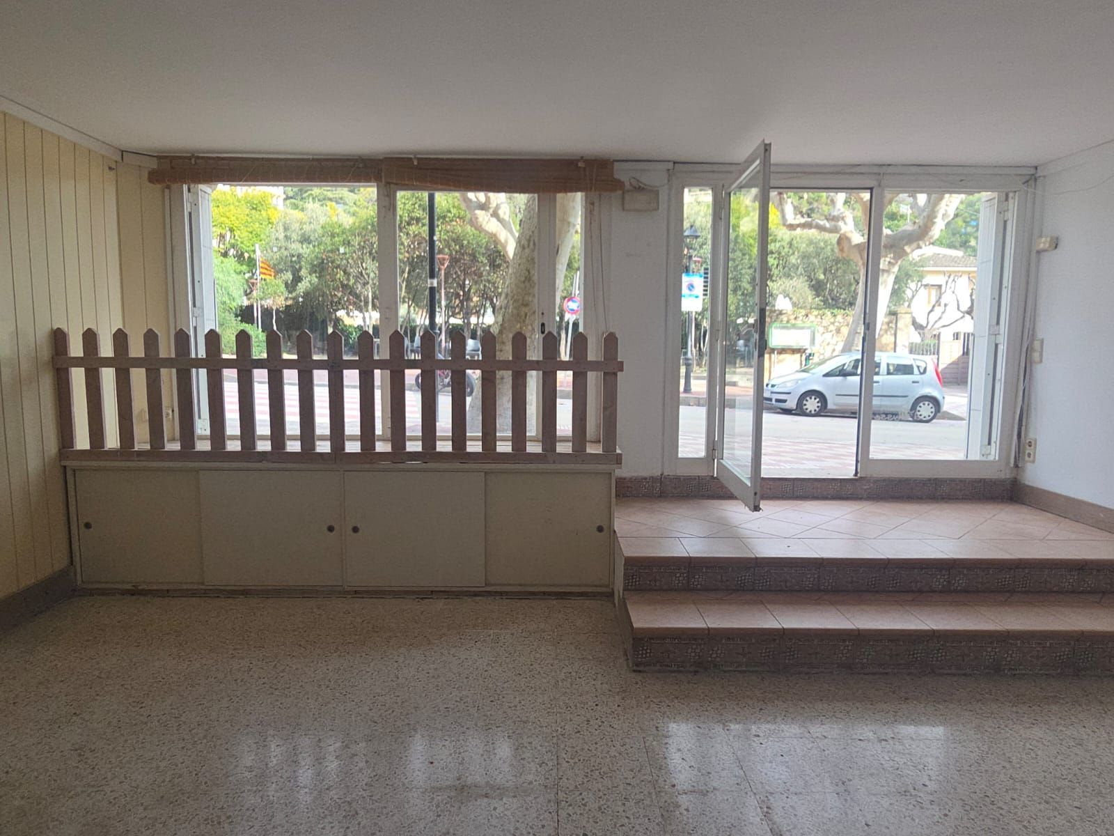 Local de alquiler en DE LA RIERA